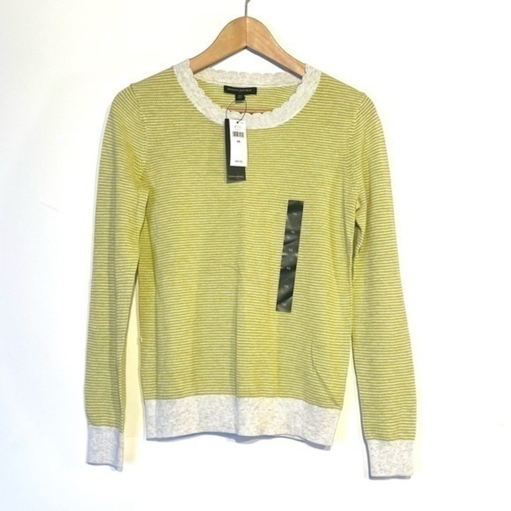 Banana Republic Cotton Sweater NWT Lime Green Women’s xs Scalloped Crew Neck